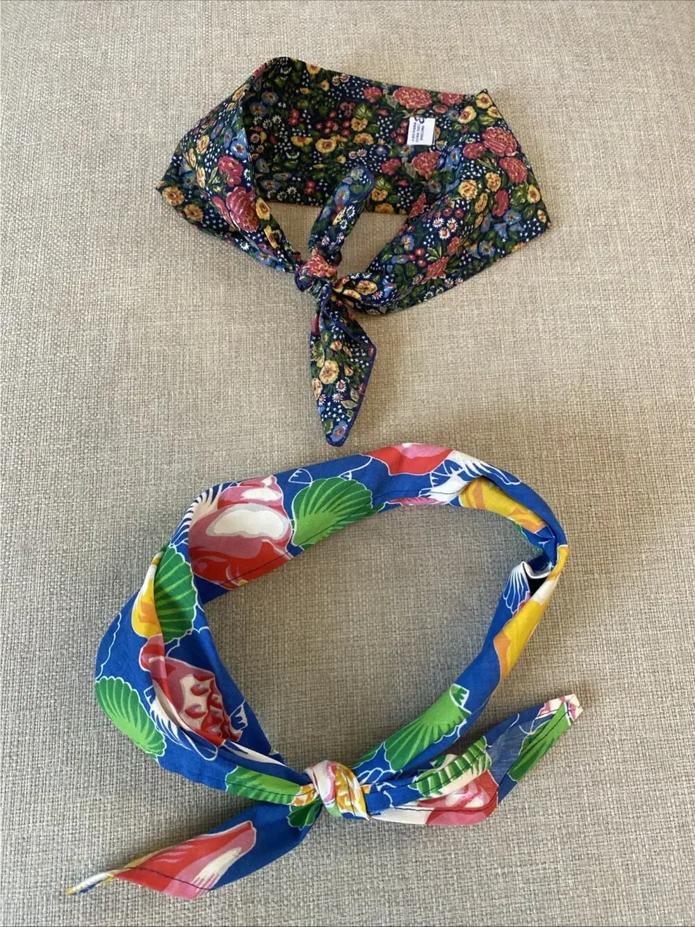 Vintage Head Hair Neck Scarf Floral Retro Mod Daisy 1960s Floral Shell